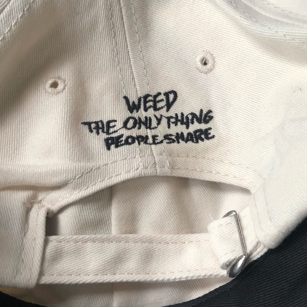 *CLOSING BOUTIQUE* - Picture 6 of 6